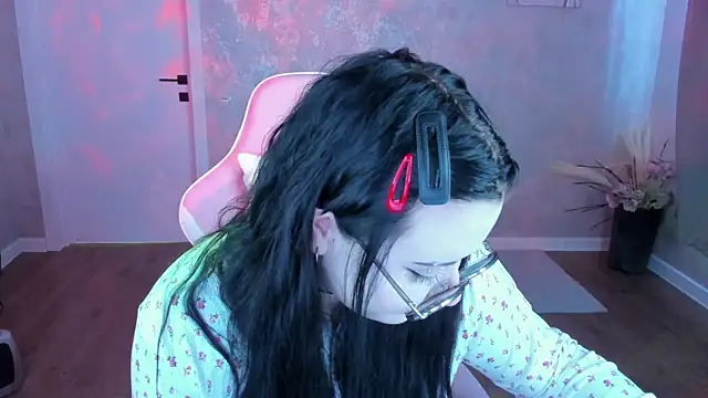 Kira G0ld online show from 04/06/26, 04:46