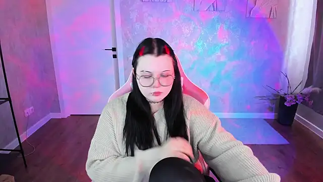 Kira G0ld online show from 04/09/26, 01:05