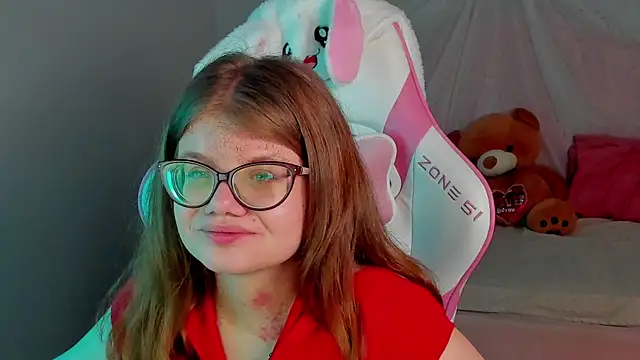 Snapshot of ChloeHalses chatting on 03/28/26, 05:01 ChloeHalses online show from 03/28/26, 05:01