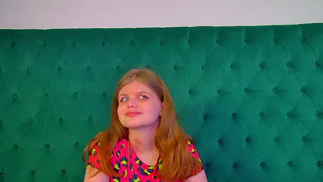 ChloeHalses online show from 04/28/26, 05:12