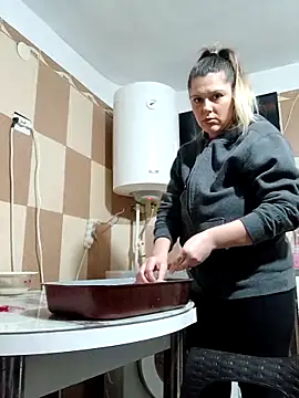 Snapshot of Valentino19999 chatting on 02/07/26, 04:11 Valentino19999 online show from 02/07/26, 04:11