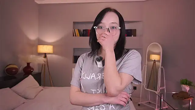 HannaHayles online show from 02/03/26, 06:02