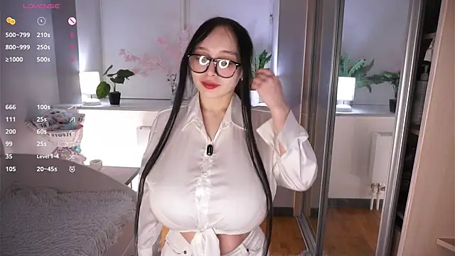 HannaHayles online show from 03/16/26, 05:17