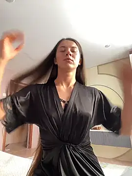 Snapshot of OnlyLeiLa chatting on 02/10/26, 06:28 OnlyLeiLa online show from 02/10/26, 06:28