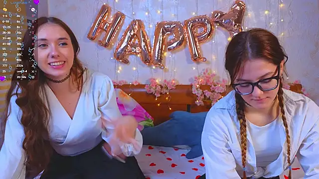 Snapshot of MelanieTwice chatting on 02/09/26, 12:53 MelanieTwice online show from 02/09/26, 12:53