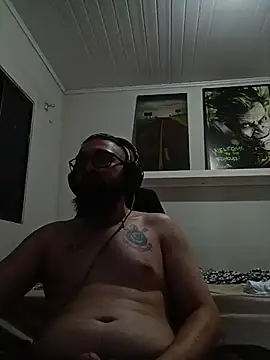 Snapshot of Redlovecouple chatting on 03/28/26, 01:54 Redlovecouple online show from 03/28/26, 01:54