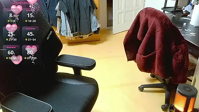 Snapshot of fxckuno chatting on 02/05/26, 02:33 fxckuno online show from 02/05/26, 02:33