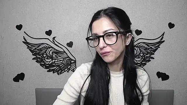 EvaClarkk online show from 05/14/26, 05:47
