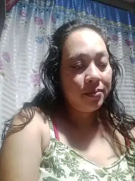 Snapshot of May_Bombs chatting on 02/20/26, 07:58 May Bombs online show from 02/20/26, 07:58