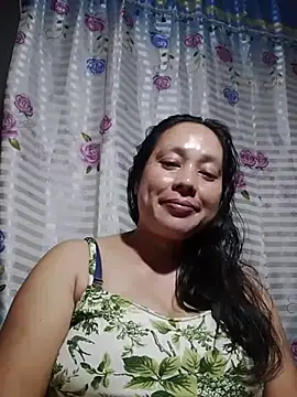 Snapshot of May_Bombs chatting on 02/22/26, 08:46 May Bombs online show from 02/22/26, 08:46