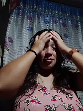 Snapshot of May_Bombs chatting on 02/26/26, 06:29 May Bombs online show from 02/26/26, 06:29