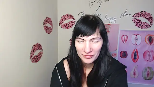 Snapshot of Rosalinda_ro chatting on 02/27/26, 04:29 Rosalinda ro online show from 02/27/26, 04:29