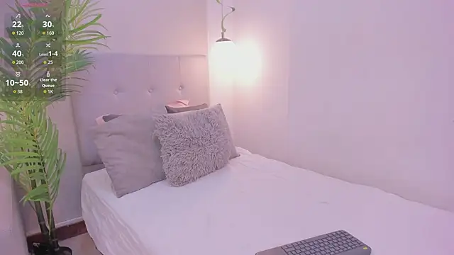 Snapshot of Iriana_Vexz chatting on 03/29/26, 12:05 Iriana Vexz online show from 03/29/26, 12:05