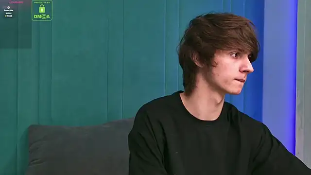 Snapshot of HoogWilder chatting on 02/28/26, 08:21 HoogWilder online show from 02/28/26, 08:21