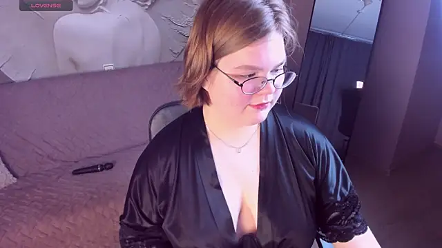 MaryFloree online show from 02/08/26, 03:43