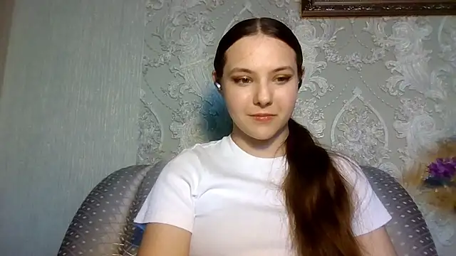 YuniNeko online show from 03/29/26, 02:06