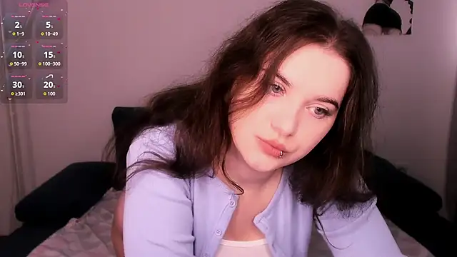 Snapshot of chloe_dashh chatting on 04/10/26, 06:40 chloe dashh online show from 04/10/26, 06:40