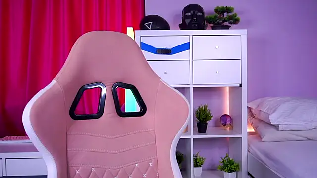 MistyReeds online show from 02/19/26, 05:58