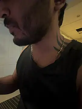 Snapshot of DaggerTie chatting on 02/18/26, 03:30 DaggerTie online show from 02/18/26, 03:30