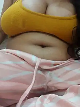 Snapshot of JOYAPARVEEN chatting on 04/07/26, 10:59 JOYAPARVEEN online show from 04/07/26, 10:59