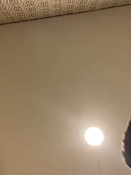 Mia rivers   online show from 04/17/26, 07:28