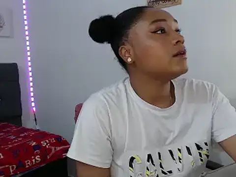 Snapshot of latin_riahnna_jp chatting on 03/03/26, 11:21 latin riahnna jp online show from 03/03/26, 11:21