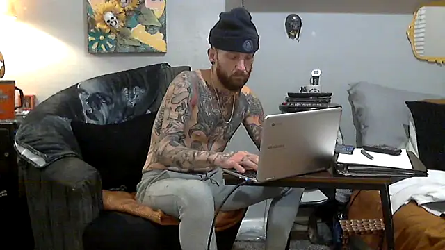 Snapshot of F_D_R_ chatting on 03/04/26, 06:08 F D R online show from 03/04/26, 06:08