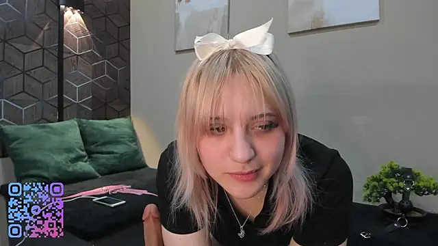 Snapshot of ImNysha chatting on 03/05/26, 09:44 ImNysha online show from 03/05/26, 09:44