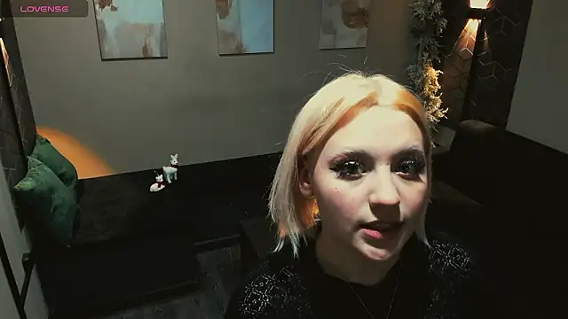 Snapshot of ImNysha chatting on 03/29/26, 10:32 ImNysha online show from 03/29/26, 10:32