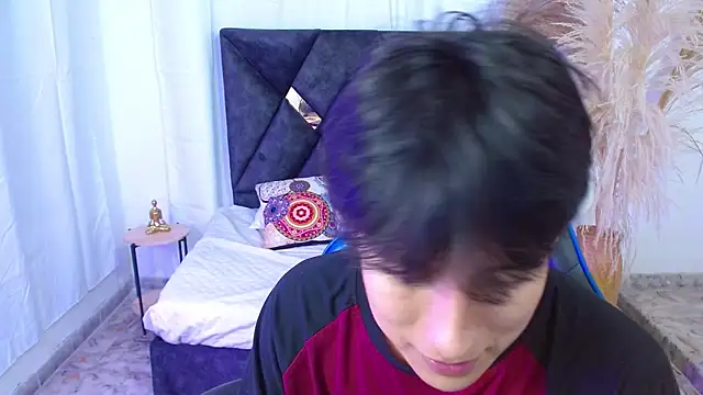 nikoo 18 online show from 02/12/26, 01:50