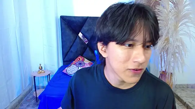 Snapshot of nikoo_18 chatting on 03/18/26, 01:58 nikoo 18 online show from 03/18/26, 01:58