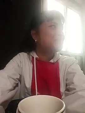 Snapshot of Maggyx chatting on 03/05/26, 01:29 Maggyx online show from 03/05/26, 01:29