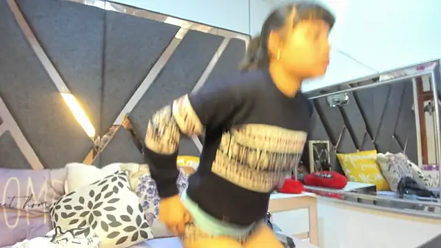 Snapshot of Maggyx chatting on 03/24/26, 02:00 Maggyx online show from 03/24/26, 02:00