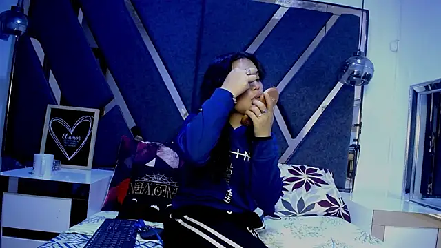 Snapshot of Maggyx chatting on 06/09/26, 01:34 Maggyx online show from 06/09/26, 01:34