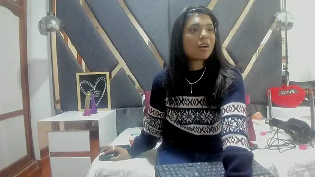 Snapshot of Maggyx chatting on 06/30/26, 01:23 Maggyx online show from 06/30/26, 01:23