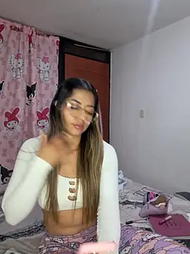  as una77 online show from 02/17/26, 02:52