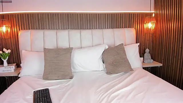 Snapshot of LisaLain chatting on 03/02/26, 12:12 LisaLain online show from 03/02/26, 12:12