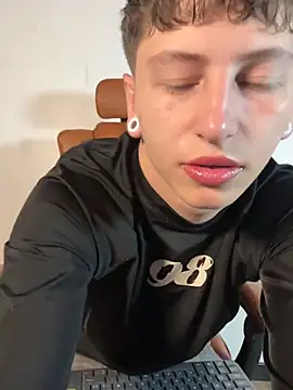 ARON LUXX online show from 03/17/26, 07:17