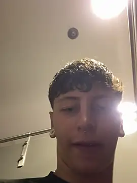 ARON LUXX online show from 07/09/26, 03:05