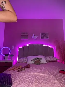 Snapshot of SofiaSiren chatting on 03/14/26, 02:06 SofiaSiren online show from 03/14/26, 02:06