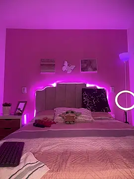 Snapshot of SofiaSiren chatting on 03/21/26, 02:05 SofiaSiren online show from 03/21/26, 02:05