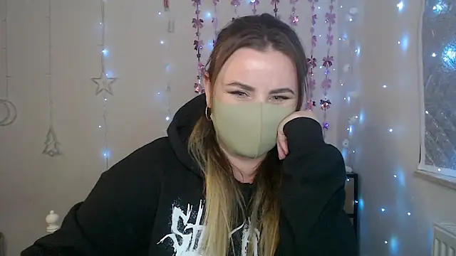 Snapshot of Avelina1 chatting on 04/18/26, 07:29 Avelina1 online show from 04/18/26, 07:29