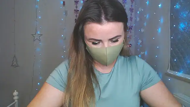 Snapshot of Avelina1 chatting on 04/22/26, 09:44 Avelina1 online show from 04/22/26, 09:44