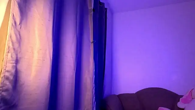 Chinicr18 online show from 04/15/26, 07:59