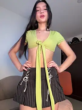 Chinicr18 online show from 04/28/26, 06:46