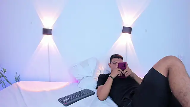 Snapshot of blacke1 chatting on 02/25/26, 02:21 blacke1 online show from 02/25/26, 02:21