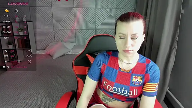 Snapshot of RinaFox__ chatting on 02/24/26, 01:14 RinaFox online show from 02/24/26, 01:14