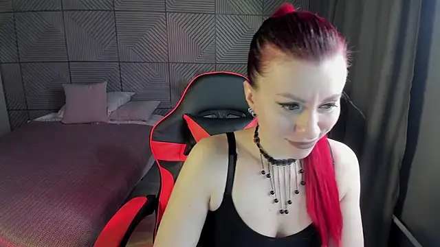 Snapshot of RinaFox__ chatting on 02/28/26, 01:17 RinaFox online show from 02/28/26, 01:17