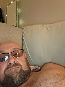 Snapshot of ldhurstII chatting on 02/14/26, 07:49 ldhurstII online show from 02/14/26, 07:49