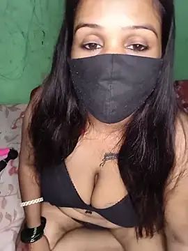 Snapshot of V-Hot-Suity chatting on 07/20/26, 06:38 V-Hot-Suity online show from 07/20/26, 06:38